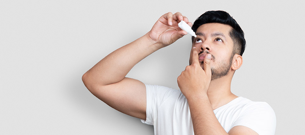 Vstavljanje kapljic za oči